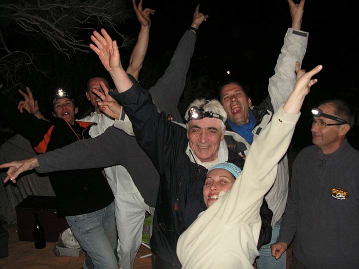Boite de nuit à Er Reched Beach avec DJ Dédé