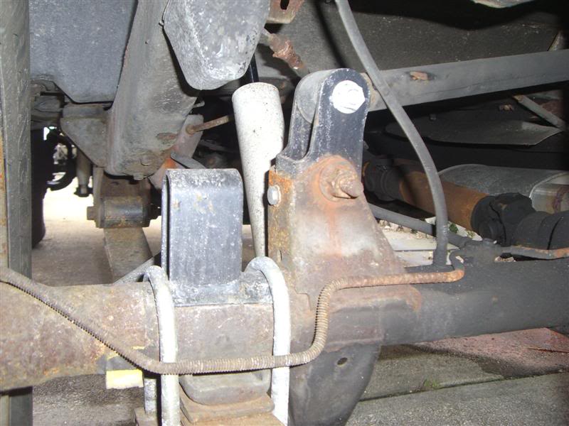 track bar arriere.jpg