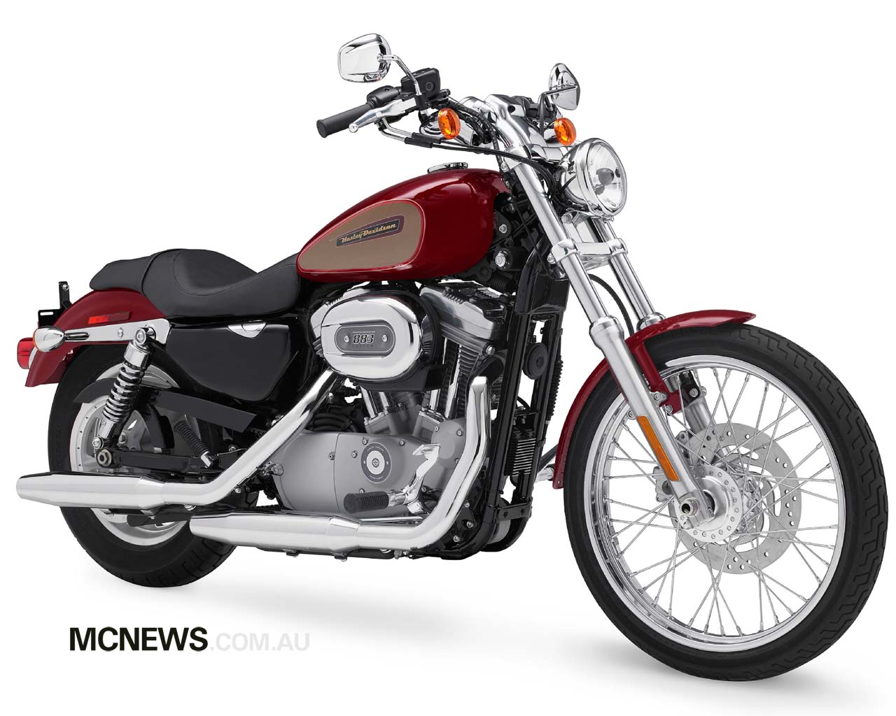 Sportster_883_Custom_RHF_1280.jpg