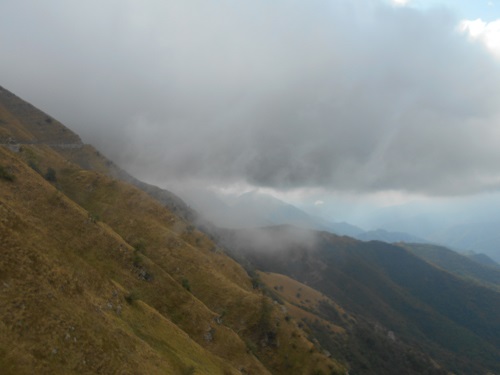 LE BROUILLARD ARRIVE