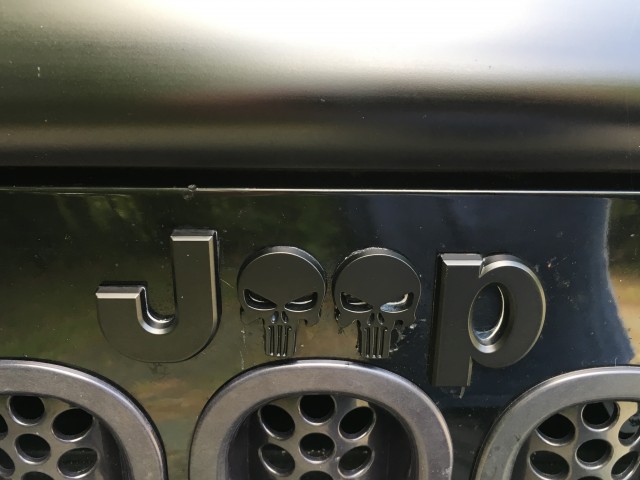 Remplacement logo jeep