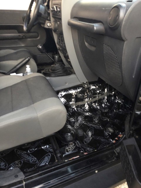 interieur dynamat jku3.jpg