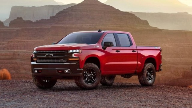 S1-chevrolet-voici-le-nouveau-pick-up-silverado-qui-veut-rattraper-son-retard-sur-le-ford-f150-538979.jpg