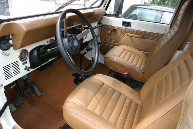 CJ7 LAREDO 1986 (66).JPG