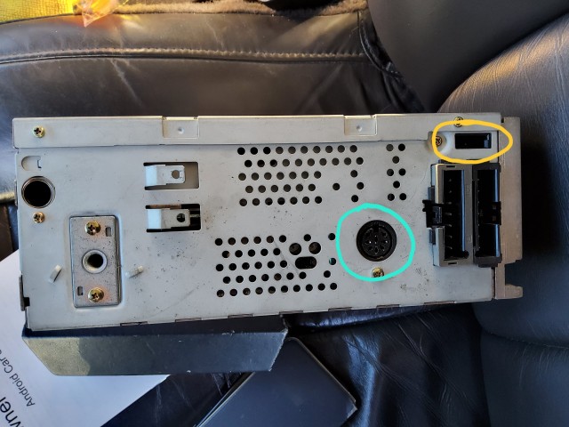 Jeep GC_wj arrière autoradio.jpg