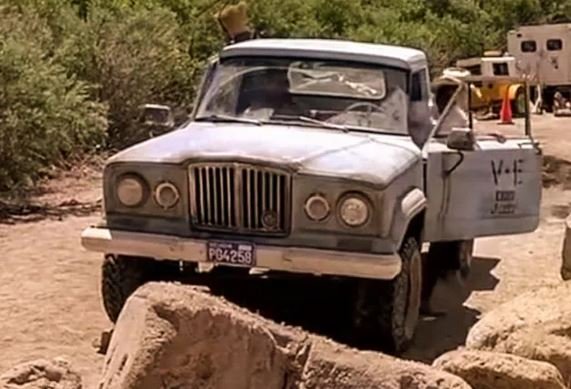 jeepgladiator_movie.JPG